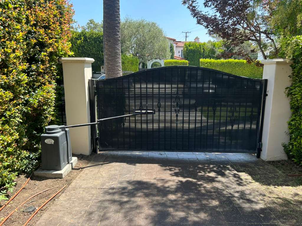 Professional gate service